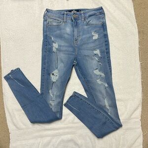 Hollister Curvy High-Rise Super Skinny Jeans